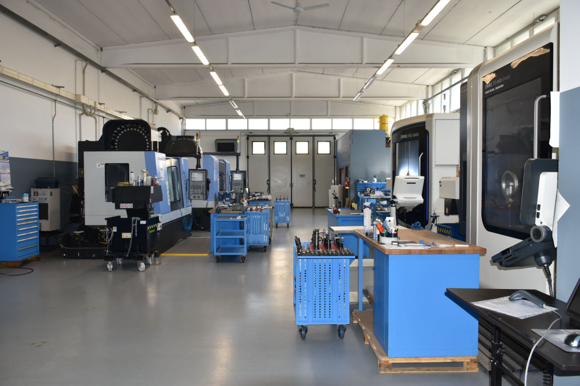 vista capannone interno